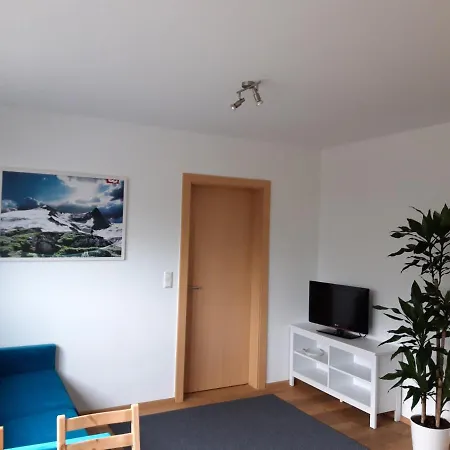 Pia * 斯伯格伊姆斯图巴特